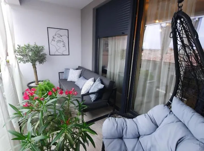 Enjoy Pula - New Apt With Terrace And Free Parking Garage