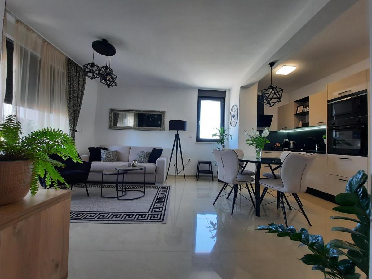 Enjoy - New With Terrace And Free Parking Garage Appartamento *