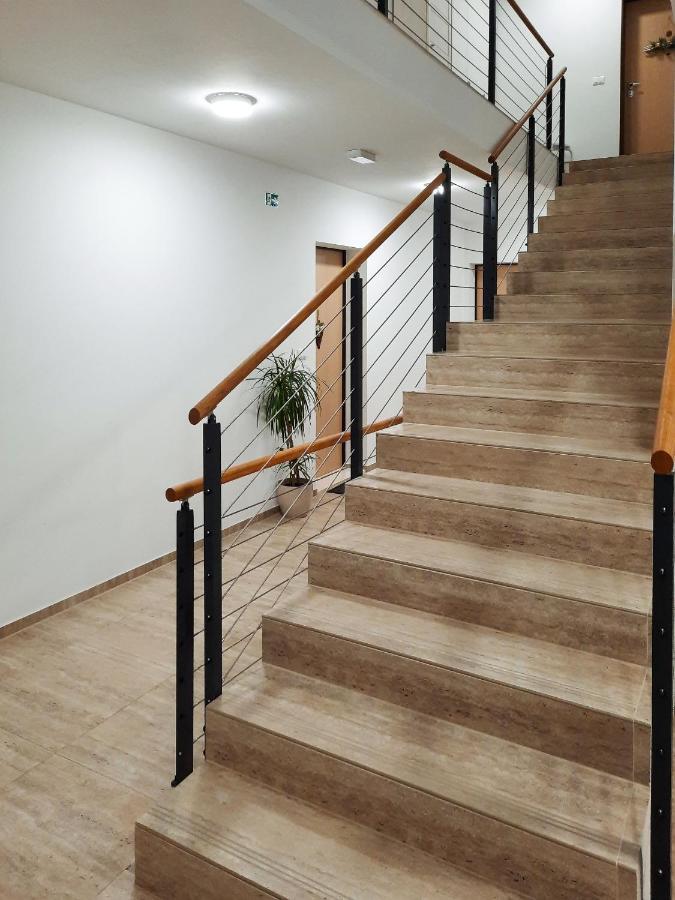 Enjoy - New With Terrace And Free Parking Garage Apartman Pula